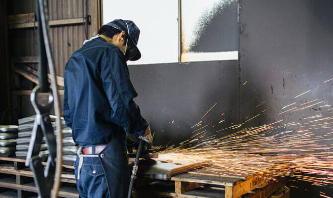 ショットブラスト研磨加工